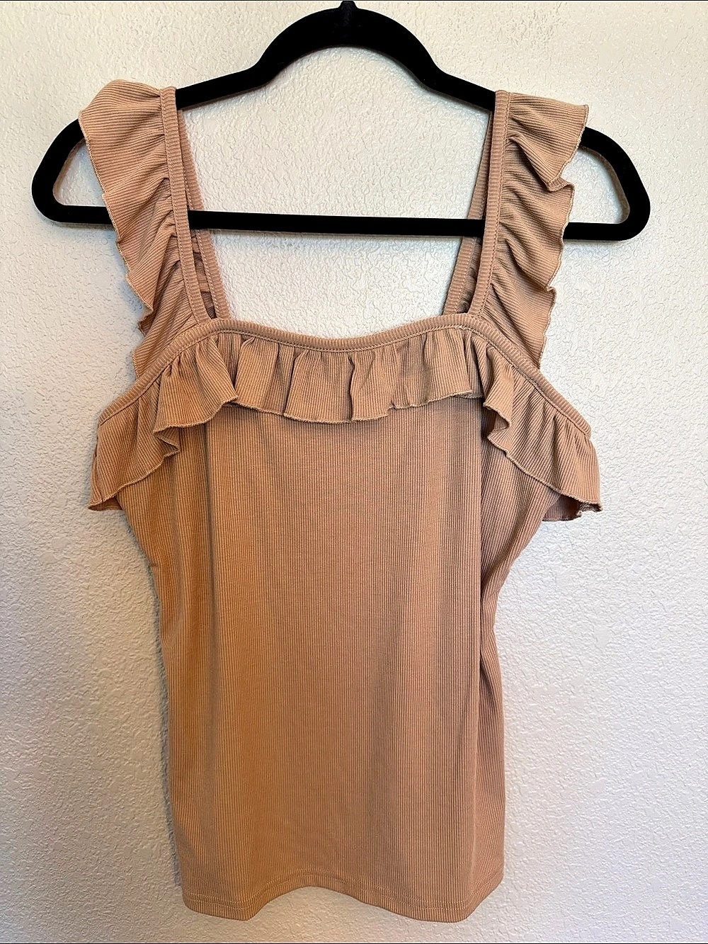 PY1052 Ruffle Ribbed Tank Top in Brown Size Medium